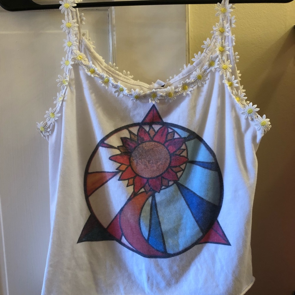 White flower crop top